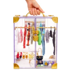 Rainbow High Deluxe Fashion Closet Playset With 400+ Fashion Combinations